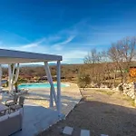 Holiday home Laria Brusici