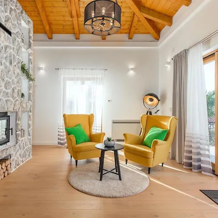 Ferienhaus Laria Brusici