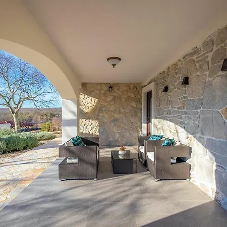 Laria Ferienhaus Brusici