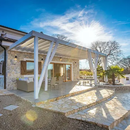 Laria Holiday home